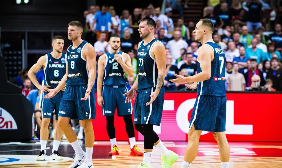 了一片天地 了一片天地