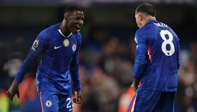 entit, 西训练, 已重返切尔