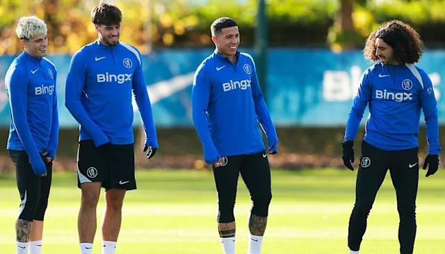 见的首发机, 获得替补登, 第三轮